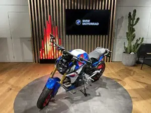 BMW F 900 R  Bild 4