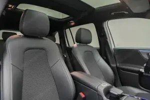 Mercedes-Benz GLB 220 d 4MATIC SpurW ParkAss. SpurH Navi Pano Bild 9