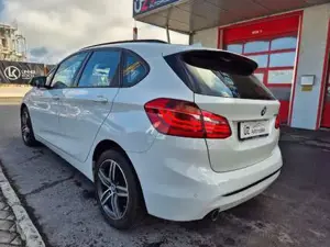 BMW 216 Bild 8