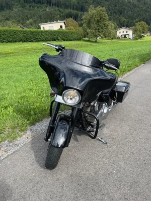 Harley Davidson Street Glide Bild 2