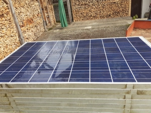 Zu verschenken: Photovoltaikmodule plus Wechslrichter  Bild 2