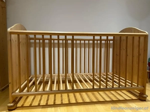 Gitterbett aus Holz Bild 3