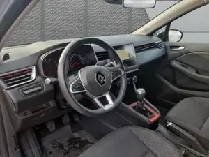 Renault Clio Bild 12