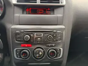 Citroën C4 2010 Bild 11