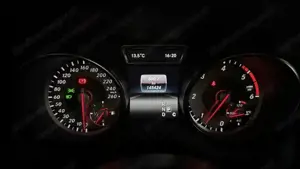 Mercedes-Benz CLA-Klasse 220d 4MATIC 7G-DCT SB Kombi  Bild 7