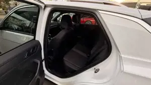 Volkswagen T-Roc Bild 8