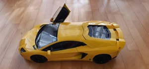 Lamborghini Aventador Modell 1:8 Bild 2