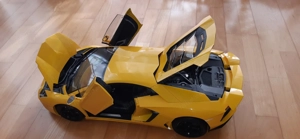 Lamborghini Aventador Modell 1:8 Bild 3