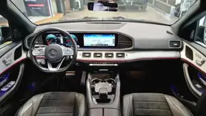 Mercedes-Benz E 300 Bild 16