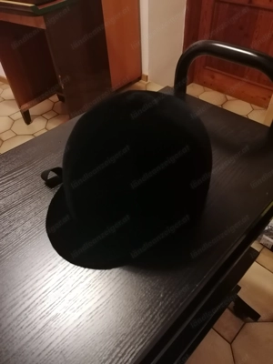 Reitstiefel, Reithelm