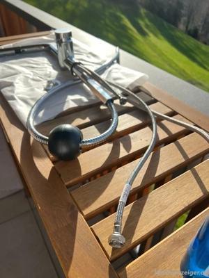 wassehahn Armatur badezimmer küche spülbecken abwasch geschirr waschen bad hahn haushalt Bild 4