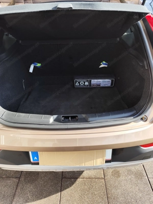 Volvo V 40D2 Cross Country Bild 3