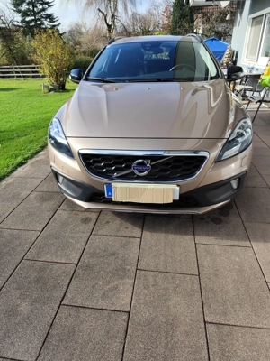 Volvo V 40D2 Cross Country Bild 5