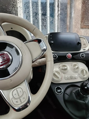 FIAT 500 HYBRID mit Panoramadach Bild 8