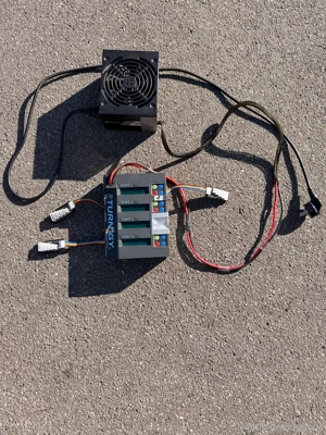 Akkuladegerät Bild 3