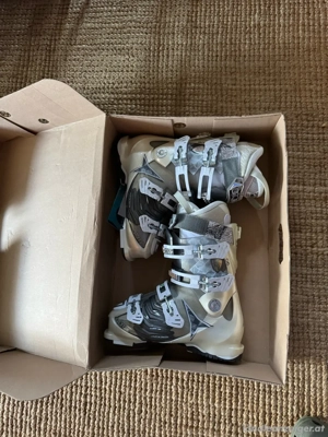 NEU Atomic Hawx 90 Skischuhe Damen Grösse 275  42-43 Bild 5