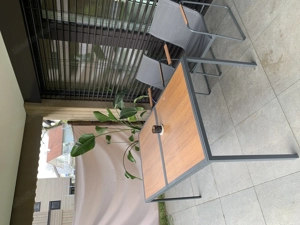 Gartenmöbel inklusive neue Stühle Bild 2