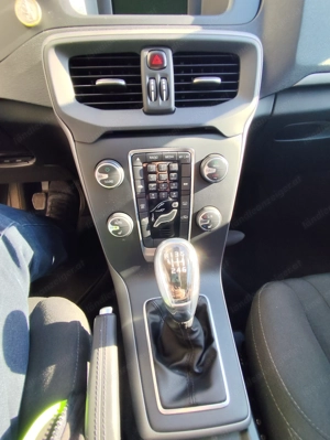 Volvo V 40D2 Cross Country Bild 6
