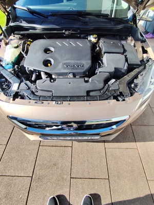 Volvo V 40D2 Cross Country Bild 9