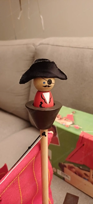Plan Toys Piratenschiff aus Holz Bild 4