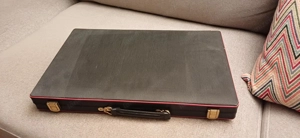 Großes Backgammon in edlem Koffer + Extrawürfel