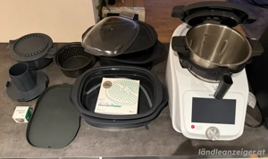  Monsieur Cuisine mit viel Zubehör