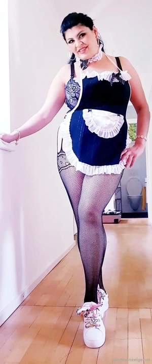 Zärtliche  Frau ,Hot Massage Bild 5