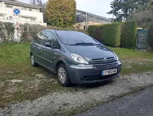 Citroen Xsara Picasso nur 100.000 km (Mini-Camper-Einbau) Bild 4