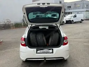 Citroen C4 1,6 HDi 90 Seduction aus erster Hand Neu Vorgeführt 09 2026! Bild 10