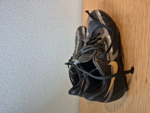 Nike Fussallschuh Größe 32 Bild 2