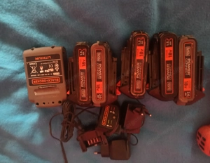 Handwerker Akku Set an Maschinen  Bild 2