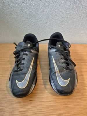 Nike Fussallschuh Größe 32 Bild 3
