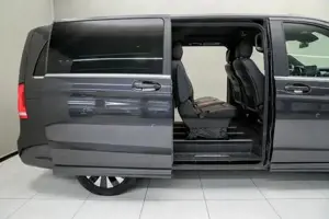 Mercedes-Benz EQV 300 AVANTGARDE Lang Pano ACC PDC SoundSys Bild 10