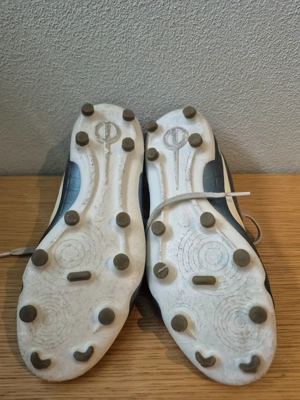 Nike Kinder Fußballschuh Größe 35 Bild 4