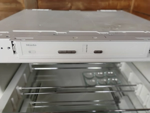 Miele K 9123 UI Kühlschrank mit Auszügen, voll integrierbar (Produktion von Liebherr), guter Zustand Bild 2