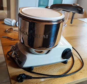 Küchenmaschine Ankarsrum mit Zitruspresse Bild 3