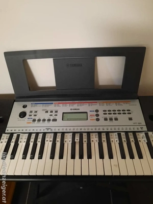 Keyboard mit Ständer Markengerät Yamaha kaum bespielt ideal für Einsteiger um 80 euro Bild 2
