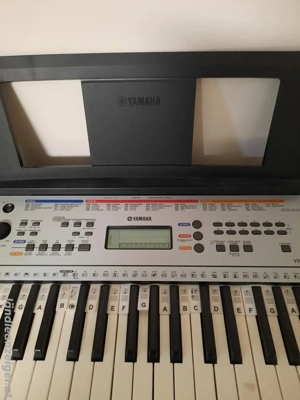 Keyboard mit Ständer Markengerät Yamaha kaum bespielt ideal für Einsteiger um 80 euro Bild 3
