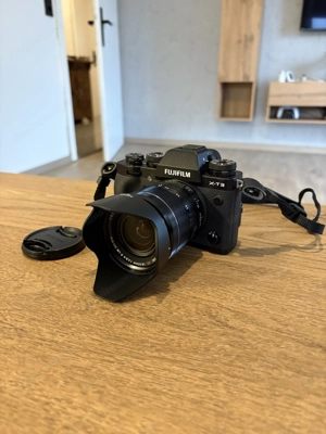 Fujifilm X-T3 black mit XF 18-55mm Objektiv