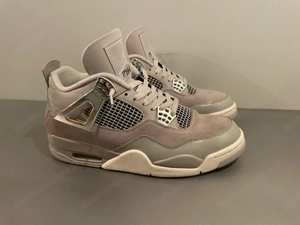 Jordan 4 Frozen Moments 