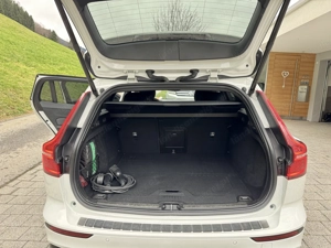 Volvo V60 T6 AWD Recharge PHEV R-Design Bild 8