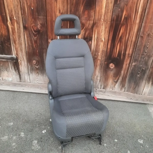 Autositz für VW und Seat 2 Stück Bild 3