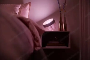 Philips Hue White & Color Ambiance Iris Rosé Special Edition Bild 2