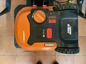 Rasenroboter Worx WR 130E