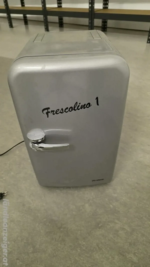 Verschenke Mini Kühlschrank Bild 3