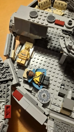 Lego Star Wars Millennium Falcon Bild 5