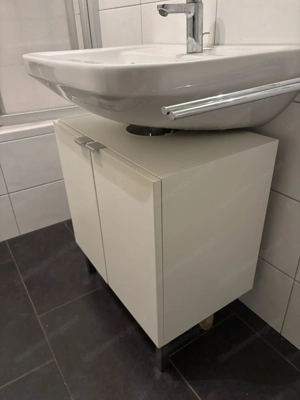 Waschbeckenunterschrank 