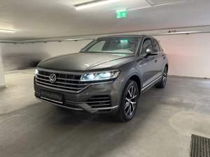 Volkswagen Touareg 3.0 V6 TDI Elegance | ACC | LaneAss. | Erstbesitz Bild 2