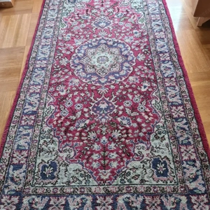 Teppich 220cm  x 118cm zu verschenken