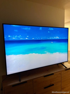 Samsung 65 Zoll 4K UltraHD Smart TV Bild 3